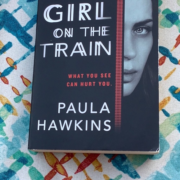 The Girl on the Train by Paula Hawkins - Picture 5 of 5